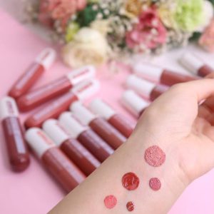 رژ مایع هدی سر سفید