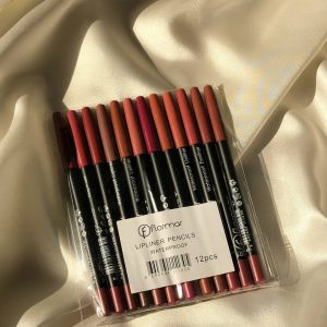 خط لب مخملی