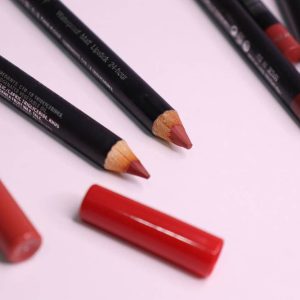 رژ مدادی هدی بیوتی (پوکه مشکی)