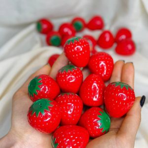 بالم لب توت فرنگی برند مجیک