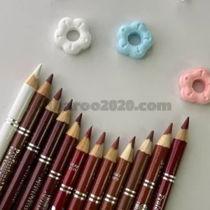 خط لب بلند برند VDAY