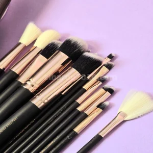 ست براش مشکی اصل 15 عددی لاکچری زووا با کیف چرمی ZOEVA (کیف قهوه ای تیره )