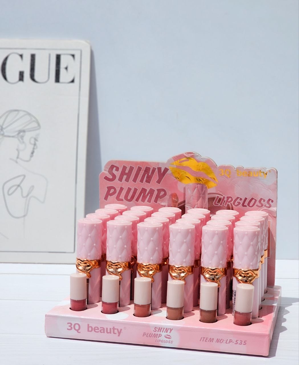 لیپ گلاس حجمدهنده طرح لب 3Q Beauty - Image 4