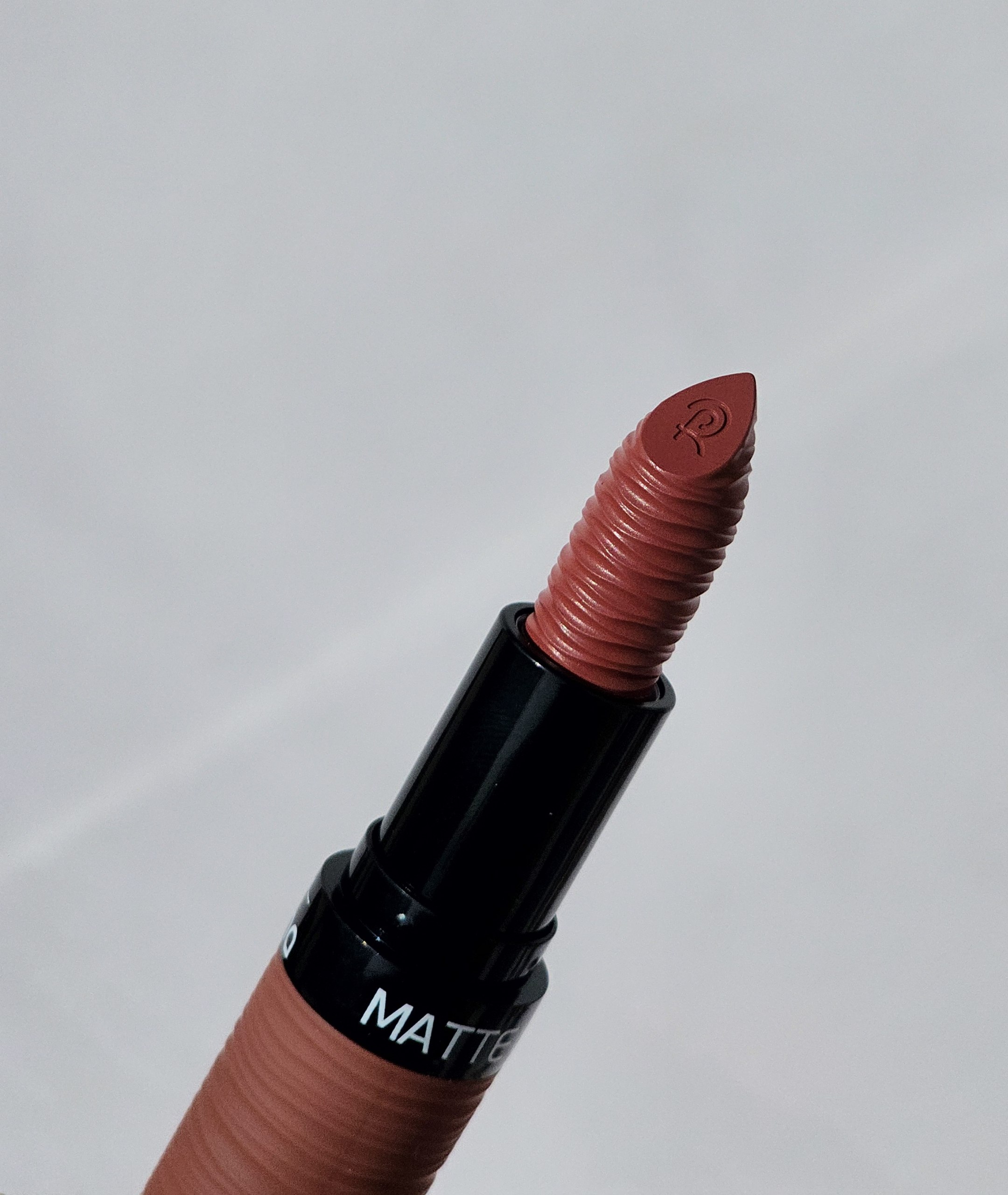 رژ جامد مات تنهدرختی رویال پریما | ROYAL PRIMA MATTE LIPSTICK - Image 4